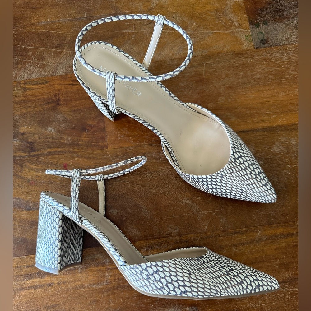 MARC FISHER Ivory animal print faux leather Callo Ankle Strap Pumpsโ ladies 9